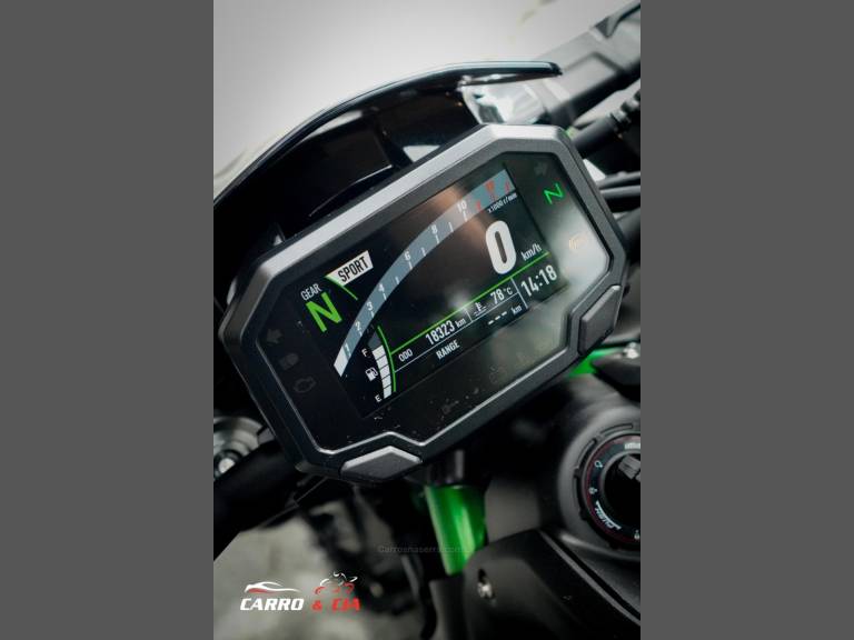 KAWASAKI - Z900 - 2023/2023 - Preta - R$ 58.900,00