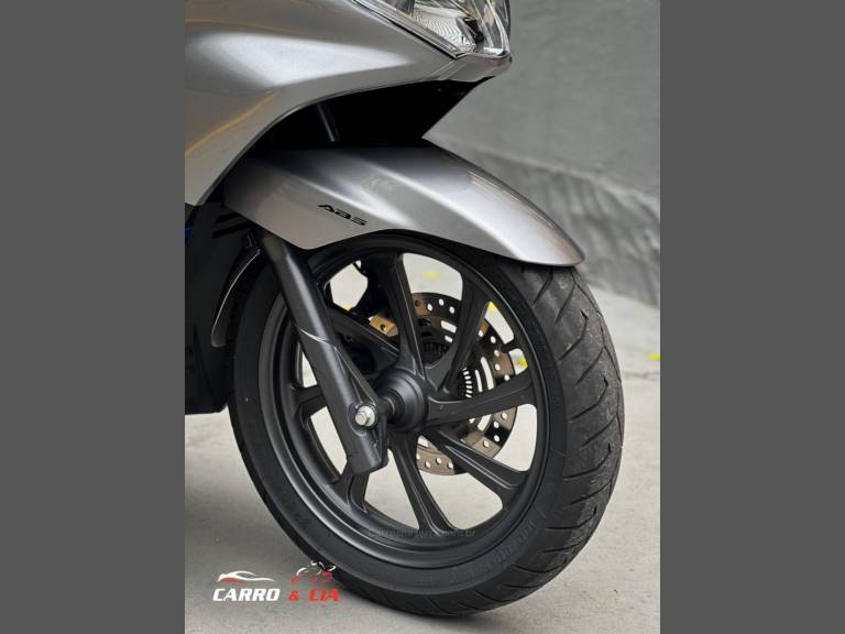 HONDA - PCX - 2020/2020 - Cinza - R$ 17.900,00