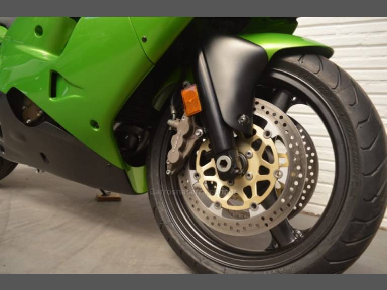 KAWASAKI - NINJA ZX-9R - 2001/2001 - Vermelha - R$ 49.900,00