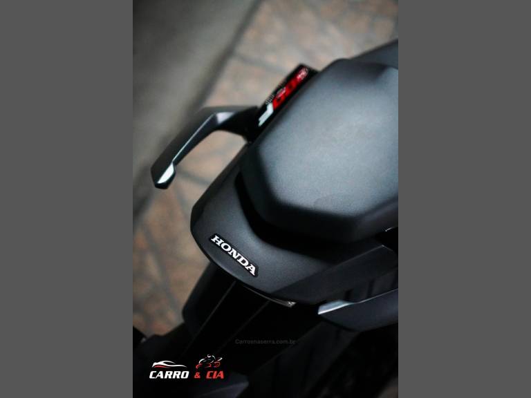 HONDA - CB 300F TWISTER - 2023/2023 - Vermelha - Sob Consulta