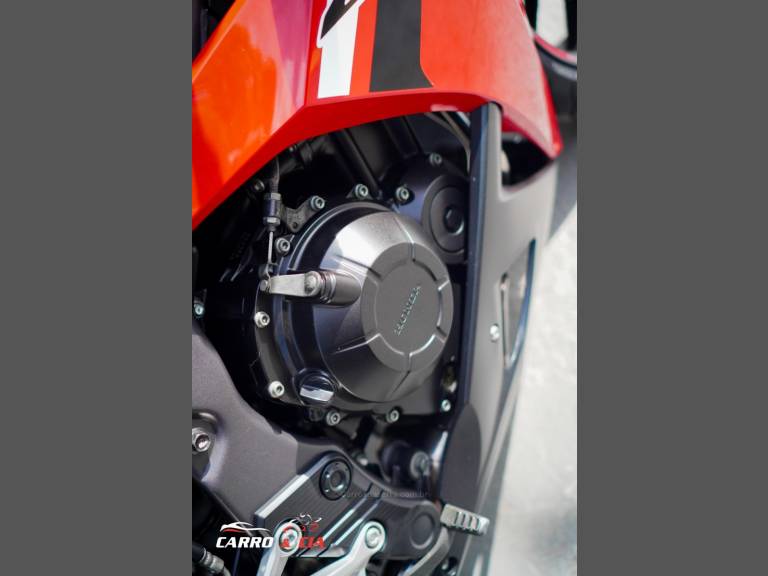 HONDA - CBR 500R - 2016/2016 - Vermelha - R$ 29.900,00