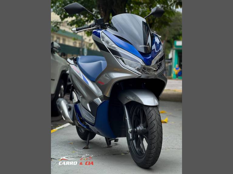 HONDA - PCX - 2020/2020 - Cinza - R$ 17.900,00