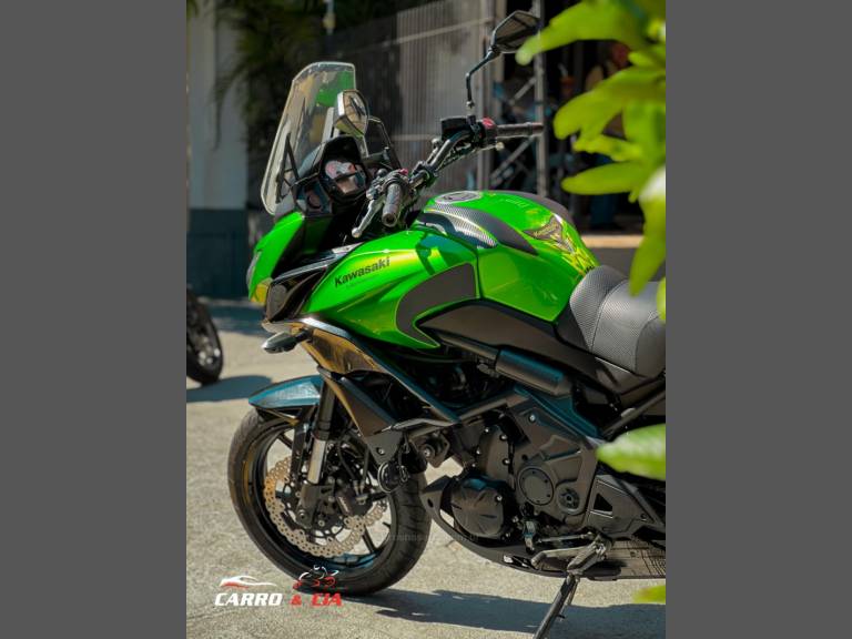 KAWASAKI - VERSYS 650 - 2015/2016 - Verde - R$ 39.900,00
