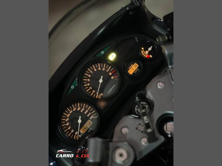 SUZUKI - GSX - 2006/2006 - Azul - R$ 30.900,00