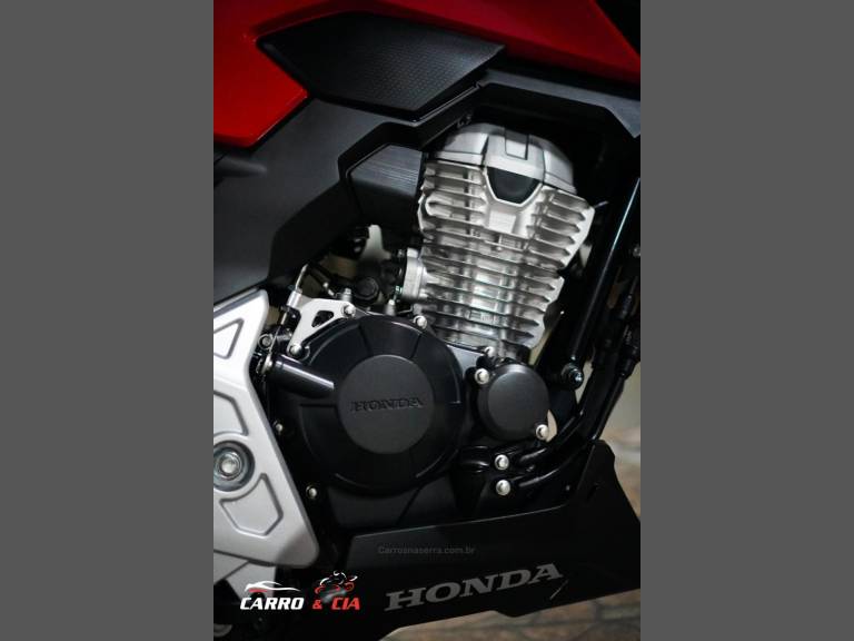HONDA - CB 300F TWISTER - 2023/2023 - Vermelha - Sob Consulta