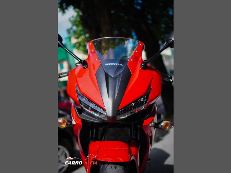 HONDA - CBR 500R - 2016/2016 - Vermelha - R$ 29.900,00