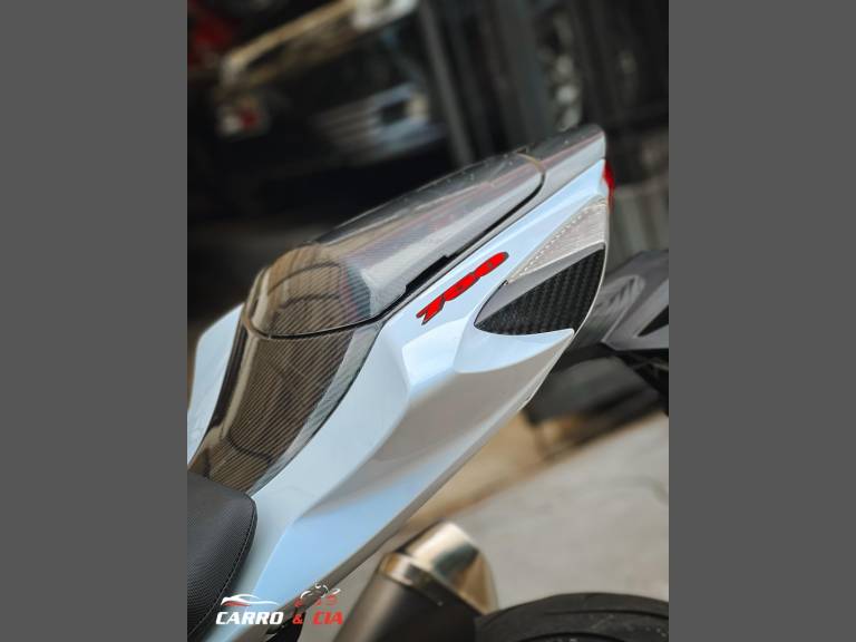 SUZUKI - GSX - 2014/2015 - Azul - R$ 54.900,00