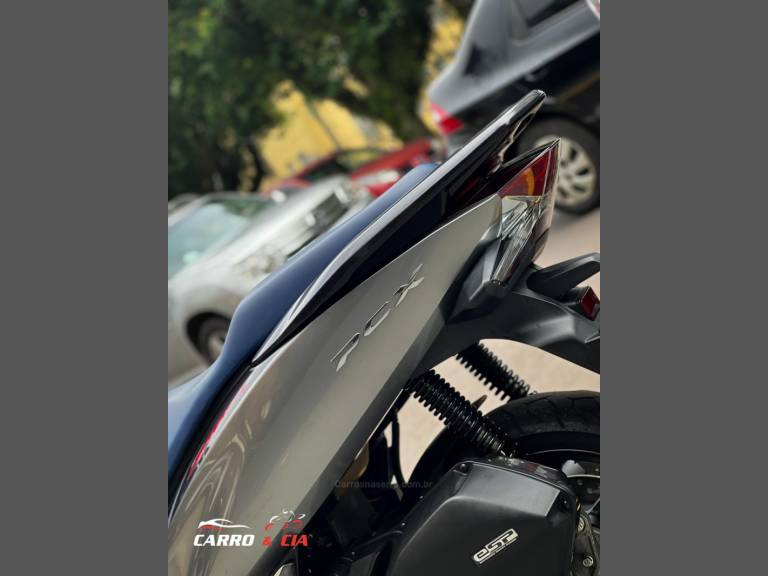 HONDA - PCX - 2020/2020 - Cinza - R$ 17.900,00