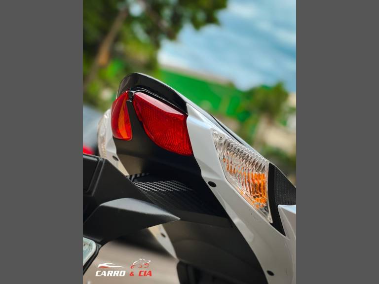 SUZUKI - GSX - 2014/2015 - Azul - R$ 54.900,00