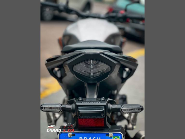 HONDA - CB 500F - 2023/2023 - Cinza - R$ 44.900,00
