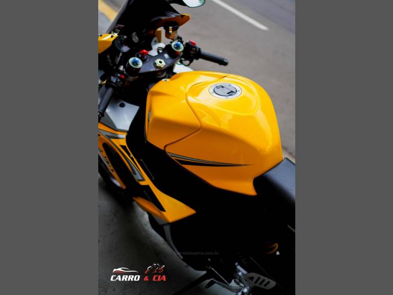 SUZUKI - GSXR - 2008/2008 - Amarela - R$ 44.900,00