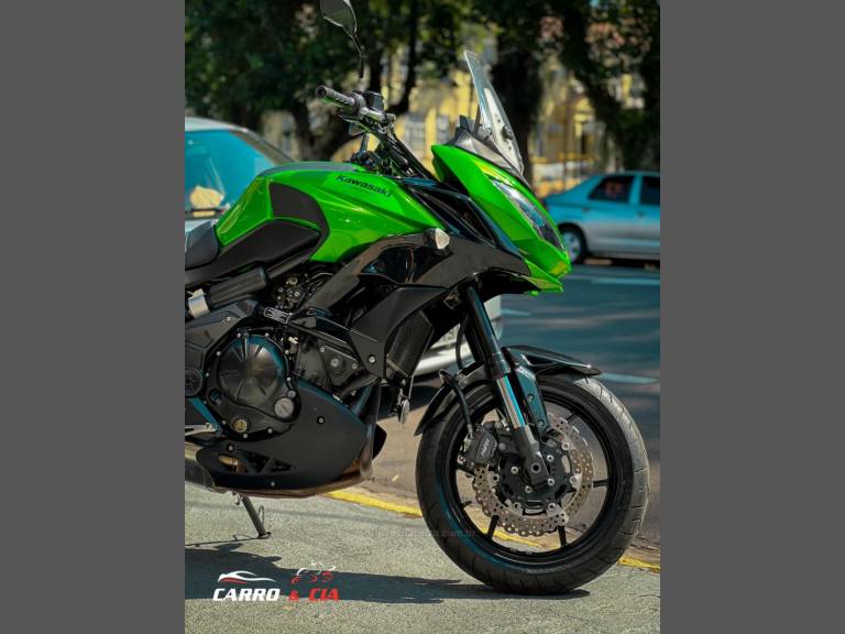 KAWASAKI - VERSYS 650 - 2015/2016 - Verde - R$ 39.900,00
