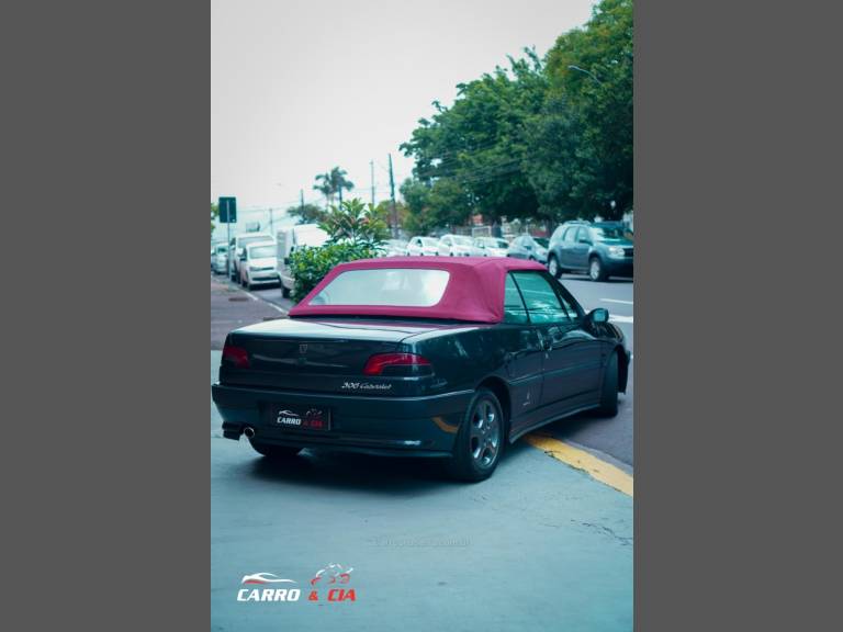 PEUGEOT - 306 - 1995/1995 - Preta - R$ 89.900,00