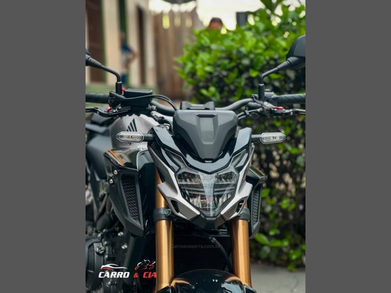 HONDA - CB 500F - 2023/2023 - Cinza - R$ 44.900,00
