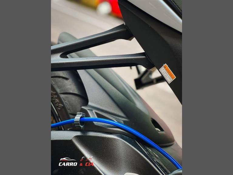 SUZUKI - GSX - 2014/2015 - Azul - R$ 54.900,00
