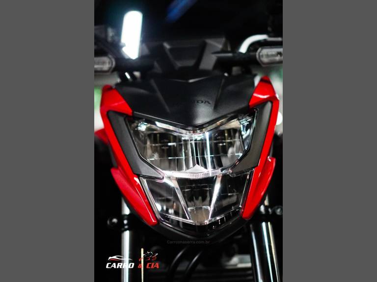 HONDA - CB 300F TWISTER - 2023/2023 - Vermelha - Sob Consulta