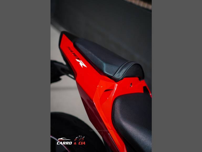 HONDA - CBR 500R - 2016/2016 - Vermelha - R$ 29.900,00