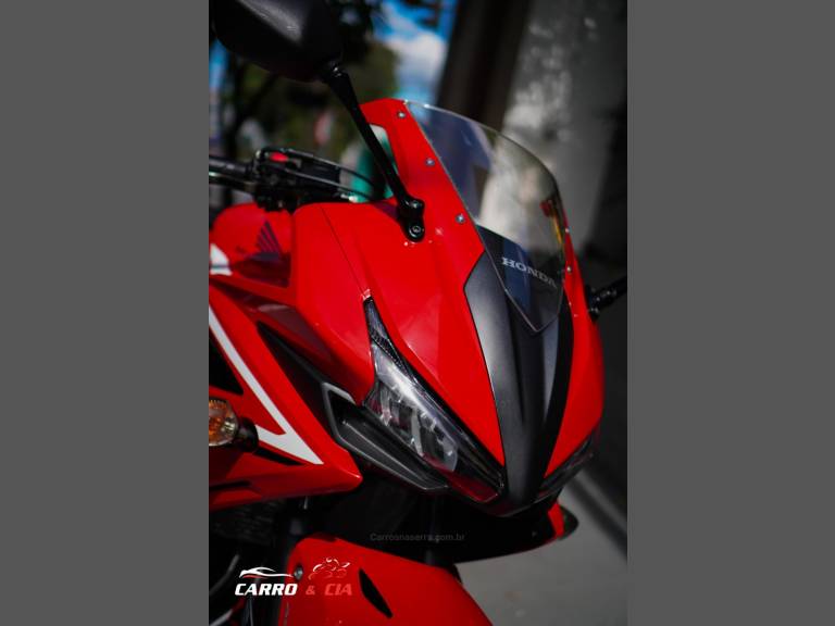 HONDA - CBR 500R - 2016/2016 - Vermelha - R$ 29.900,00