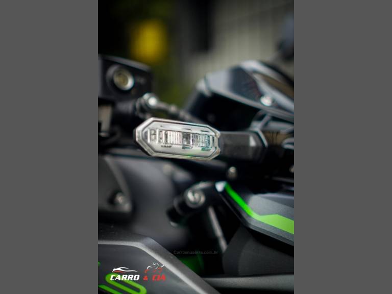 KAWASAKI - Z900 - 2023/2023 - Preta - R$ 58.900,00