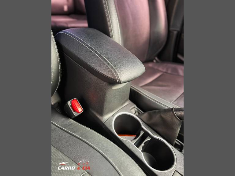 TOYOTA - COROLLA - 2018/2019 - Preta - R$ 109.900,00