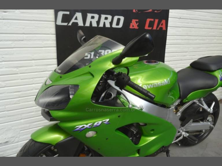 KAWASAKI - NINJA ZX-9R - 2001/2001 - Vermelha - R$ 49.900,00