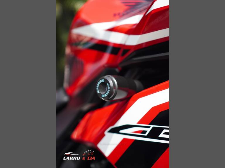 HONDA - CBR 500R - 2016/2016 - Vermelha - R$ 29.900,00