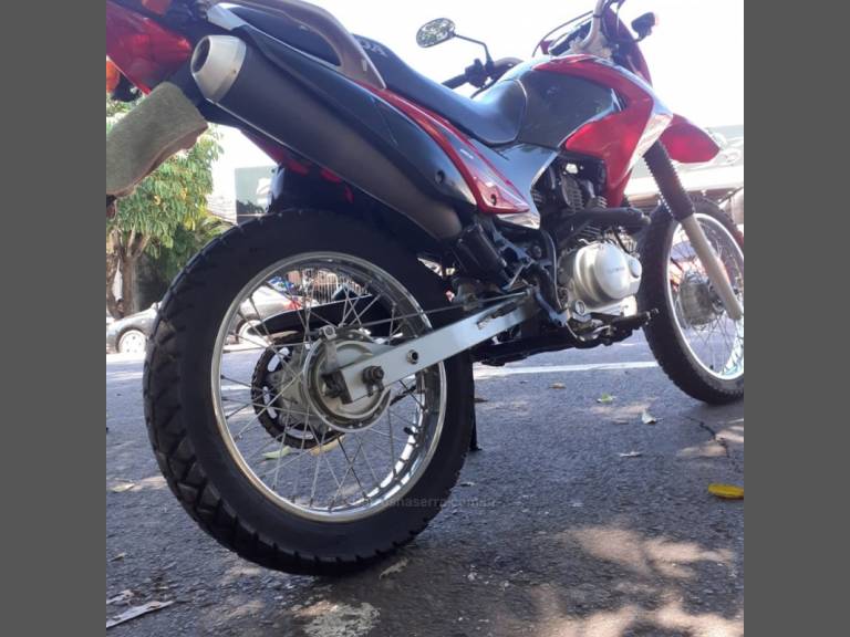 HONDA - NXR 150 - 2011/2011 - Vermelha - R$ 13.500,00