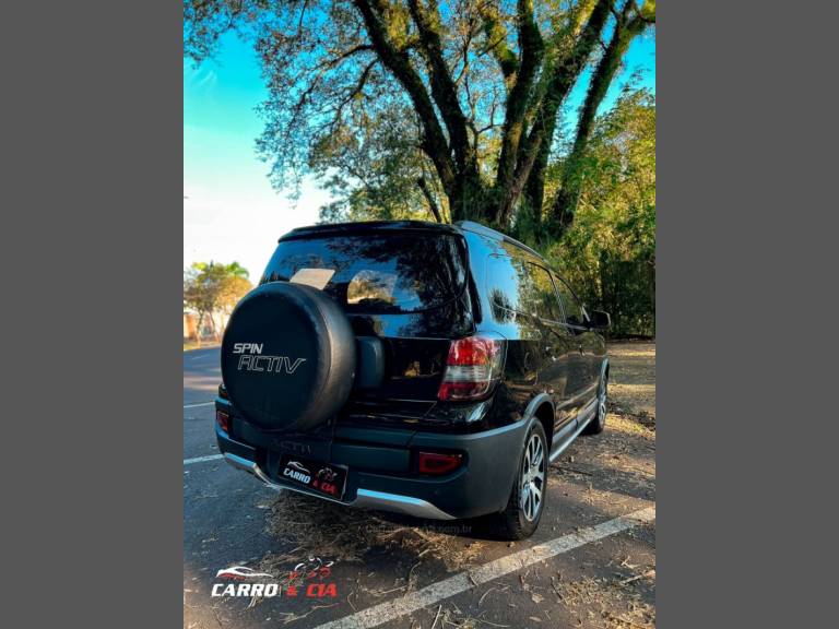 CHEVROLET - SPIN - 2017/2018 - Preta - R$ 68.900,00
