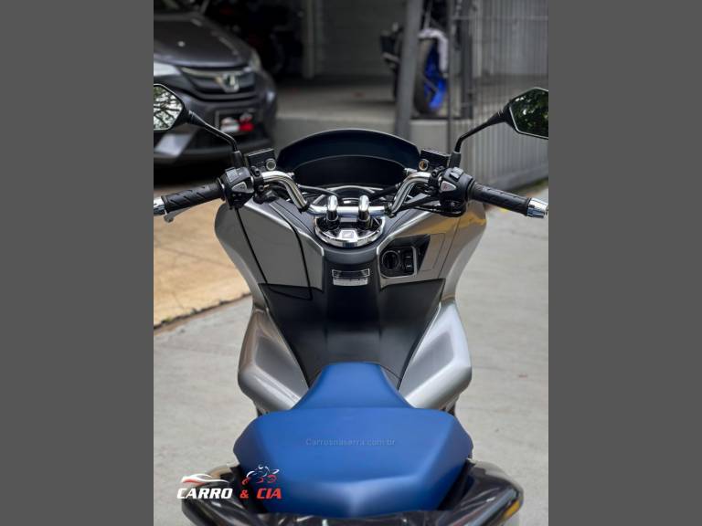 HONDA - PCX - 2020/2020 - Cinza - R$ 17.900,00