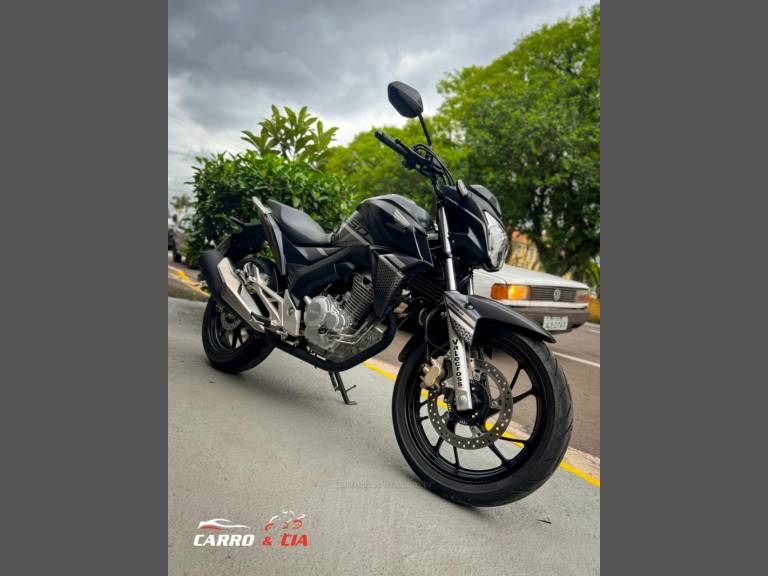 HONDA - CB 250F TWISTER - 2022/2022 - Cinza - R$ 23.500,00