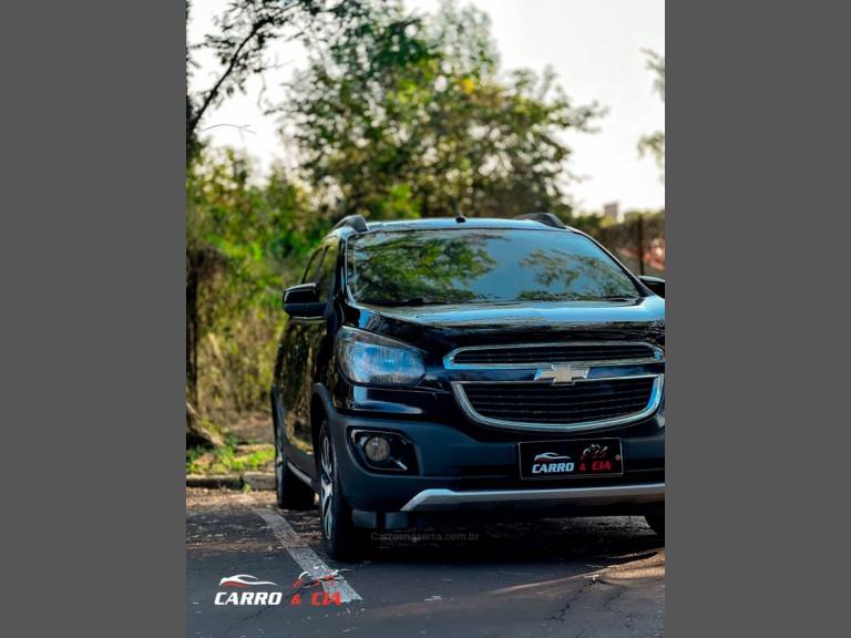 CHEVROLET - SPIN - 2017/2018 - Preta - R$ 68.900,00