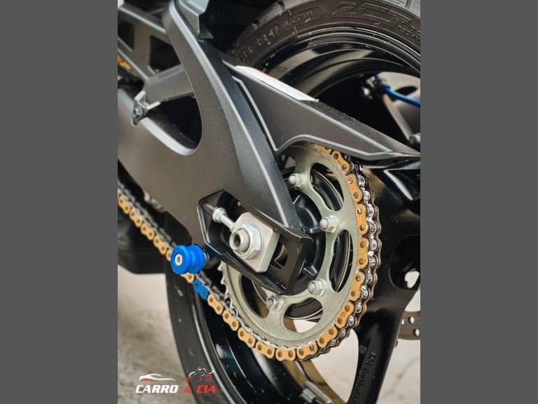 SUZUKI - GSX - 2014/2015 - Azul - R$ 54.900,00