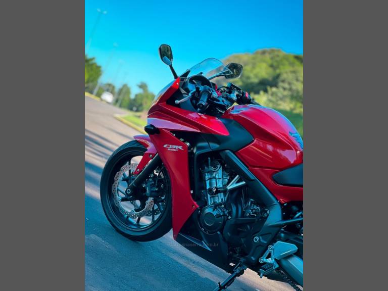 HONDA - CBR 650F - 2015/2015 - Vermelha - R$ 45.900,00