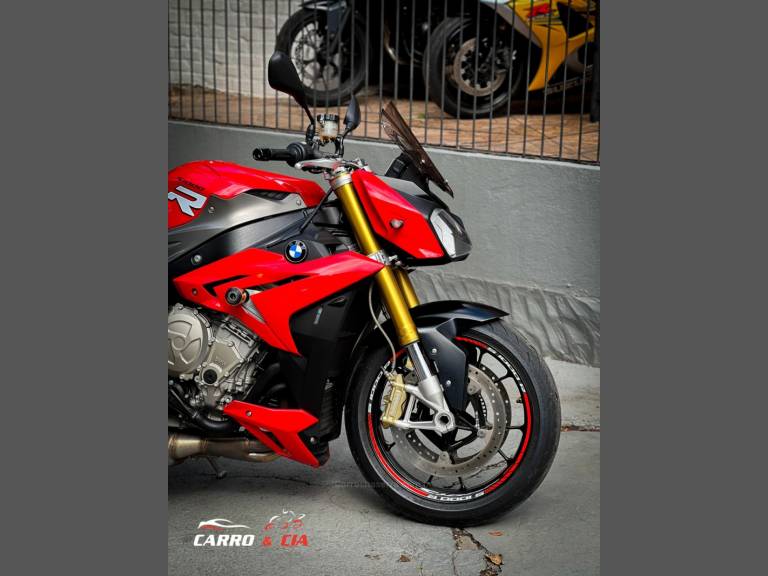 BMW - S 1000 - 2015/2016 - Vermelha - R$ 58.900,00