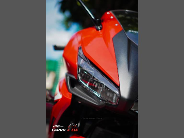 HONDA - CBR 500R - 2016/2016 - Vermelha - R$ 29.900,00