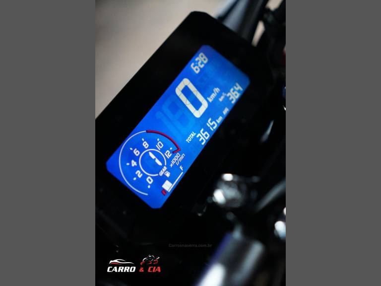 HONDA - CB 300F TWISTER - 2023/2023 - Vermelha - Sob Consulta
