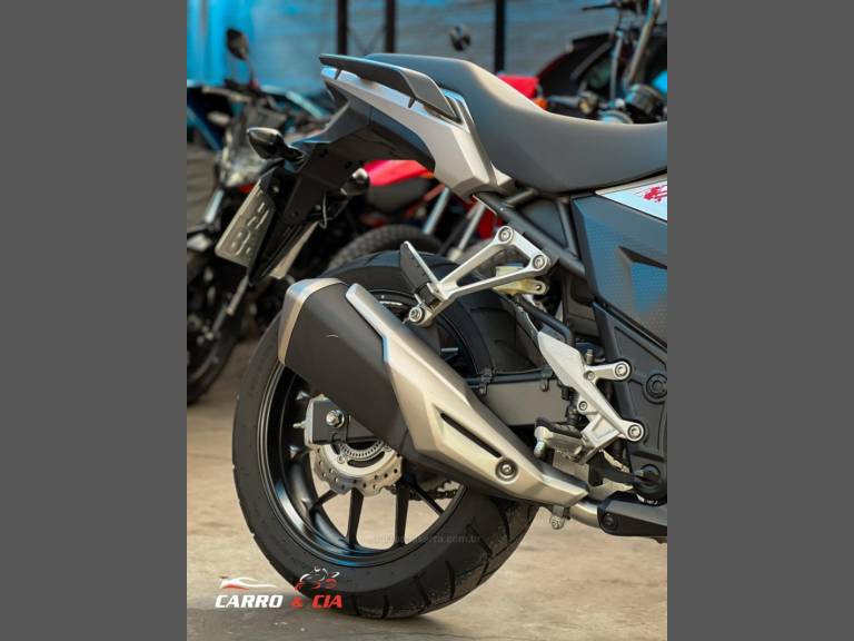 HONDA - CB 500 - 2017/2018 - Vermelha - R$ 40.900,00