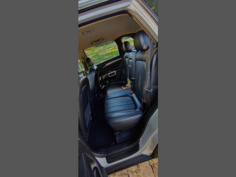 CHEVROLET - CAPTIVA - 2011/2011 - Prata - R$ 47.900,00