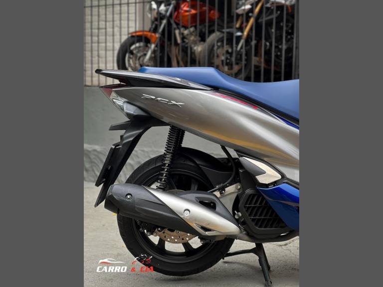 HONDA - PCX - 2020/2020 - Cinza - R$ 17.900,00