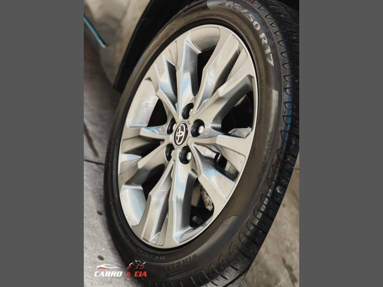 TOYOTA - COROLLA - 2018/2019 - Preta - R$ 109.900,00