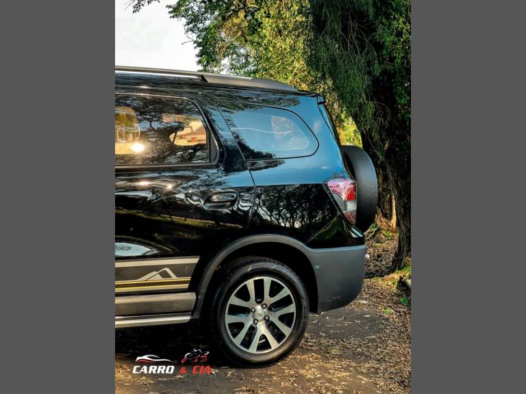 CHEVROLET - SPIN - 2017/2018 - Preta - R$ 68.900,00