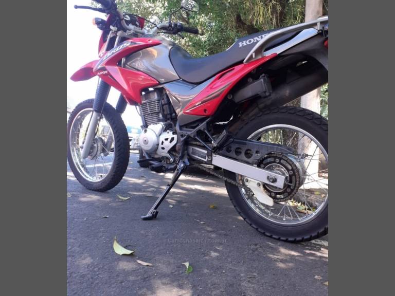 HONDA - NXR 150 - 2011/2011 - Vermelha - R$ 13.500,00