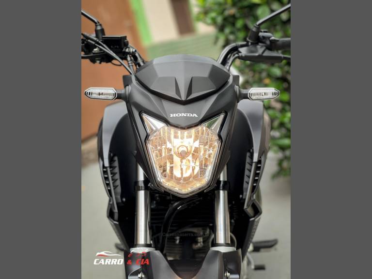 HONDA - CB 250F TWISTER - 2022/2022 - Cinza - R$ 23.500,00